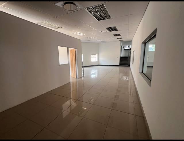 1,066M² RETAIL TO LET IN KYA SANDS